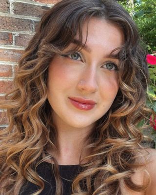 Photo of Amanda Brescia, Lic Clinical Mental Health Counselor Associate, MA, LCMHCA