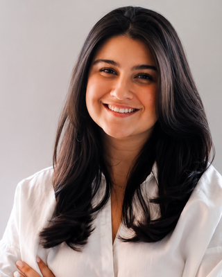 Photo of Yara Mawad, Marriage & Family Therapist, MS, LMFT