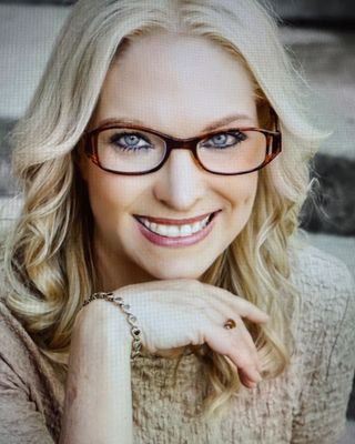 Photo of Rachel Marshall, Licensed Clinical Mental Health Counselor, LCMHC, ACS