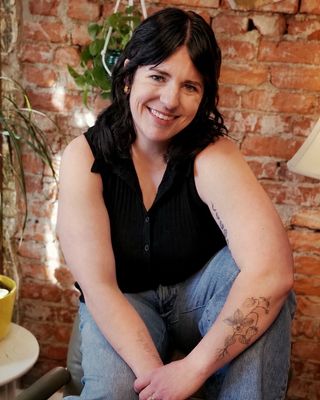 Photo of Sarah Burns, Clinical Social Work/Therapist, MSW, LCSW, BC-TMH