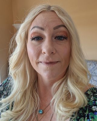 Photo of Trava Nieves, Marriage & Family Therapist, LMFT