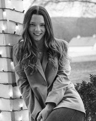 Photo of Alexa Stallings, Marriage & Family Therapist Associate, MMFT