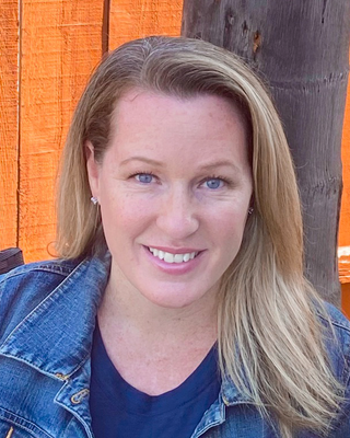 Photo of Kelly Graham Flores, Marriage & Family Therapist, LMFT