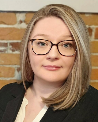 Photo of Shannon Marie Comeau, Psychiatric Nurse Practitioner, PMHNPBC, APRN