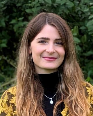 Photo of Becky Saxby, Counsellor, MBACP