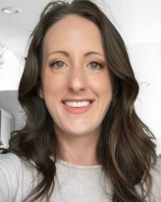 Photo of Chelsea Thee, Clinical Social Work/Therapist