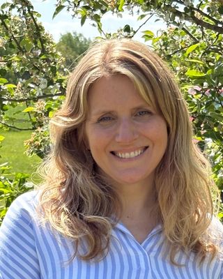 Photo of Lori Dobson, Clinical Social Work/Therapist, MSW, LICSW