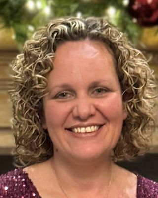 Photo of Elizabeth Walker, Psychotherapist, MSc, MBABCP