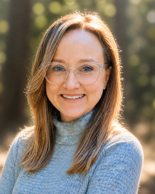 Photo of Robyn Bryson, Counsellor, MC, RCC