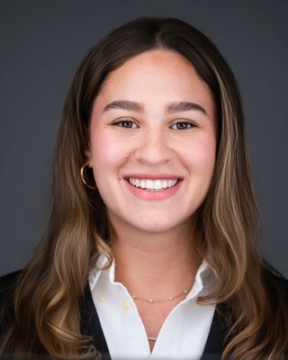 Photo of Alyson Winderbaum, Registered Clinical Social Worker Intern, RCSWI