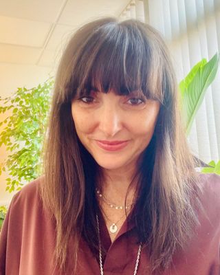 Photo of Gayle Straw, Psychotherapist, MSc, MBABCP