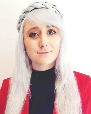 Photo of Amy Cunliffe-Penman, Psychotherapist, MSc, MBABCP