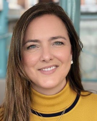 Photo of Freddie Louise Bicker, Counsellor, MBACP