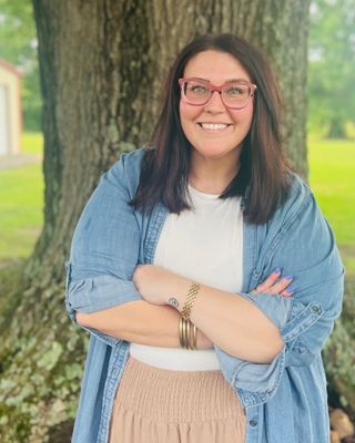 Photo of Tenna Wyatt, Clinical Social Work/Therapist, MSW, LCSWA, (she, her)