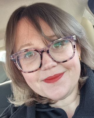 Photo of Kate Carter, Psychotherapist, UKCP Trainee