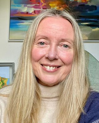 Photo of Gillian Burke, Psychotherapist, MSc, MBACP