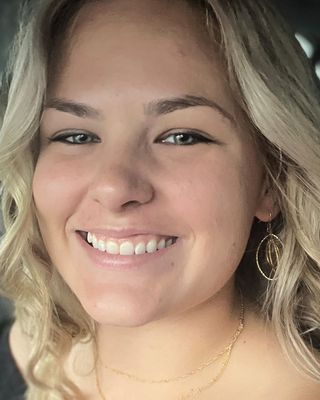 Photo of Elizabeth Weale, Counselor, MS, LMHCA
