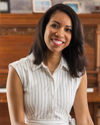 Photo of Stephanie Larsen, Psychiatric Nurse Practitioner, PMHNP-B