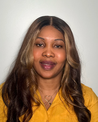 Photo of Francess Kall-Sesay, Psychiatric Nurse Practitioner, PMHNP