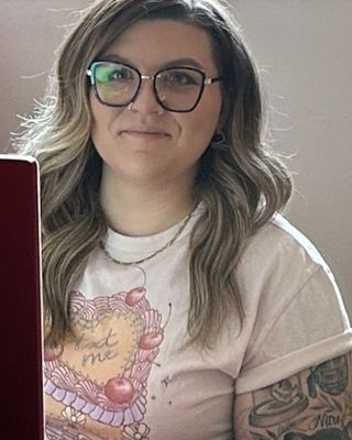 Photo of Sara Knight - Sara Knight, Queer Sex Therapist, Registered Social Worker, HBSW, RSW