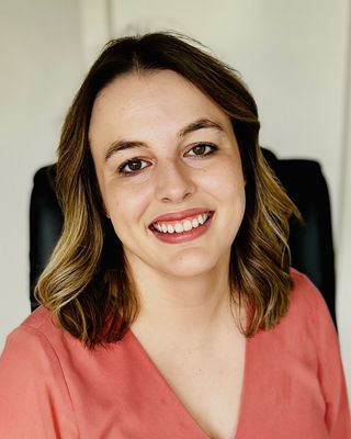 Photo of Dr Emily Trethowan, Psychologist, PsychD, PsyBA - Clin. Psych