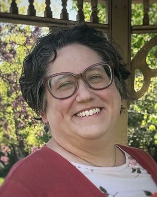 Photo of Kim Cinko, Clinical Social Work/Therapist, MSW, LSW, EMDR