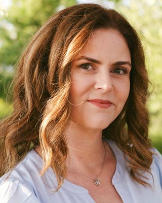 Photo of Elizabeth Wynn, Licensed Professional Counselor, MA, LPCC, NCC