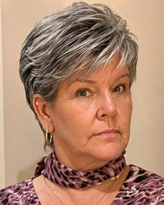 Photo of Suzanne McCormack, Psychotherapist, MIACP