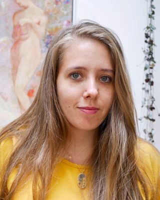 Photo of Emily Williams, Psychotherapist, MA, HCPC-Art Therap.