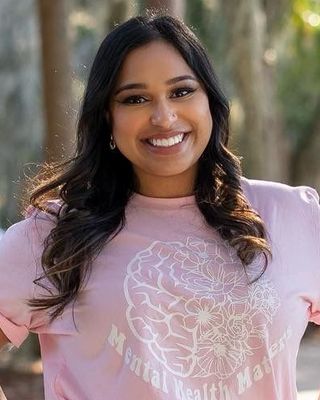 Photo of Reena Vyas, Pre-Licensed Professional in Gainesville, FL