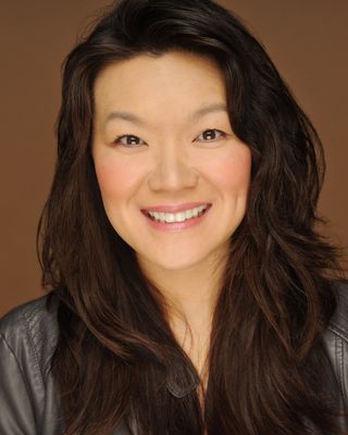 Photo of Thai Le, Psychiatric Nurse Practitioner