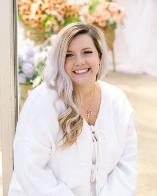 Photo of Katherine Collins, Registered Psychotherapist (Qualifying), MA, CYCP