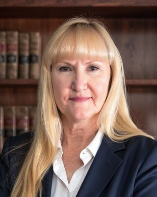 Photo of Zona Petrelli, Clinical Social Work/Therapist, MSW, LCSW, CSW-G