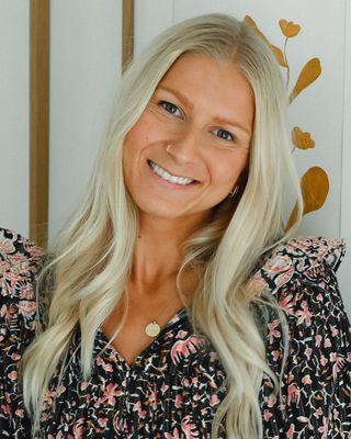 Photo of Krista Tilly, Marriage & Family Therapist, MS MFT, LMFT
