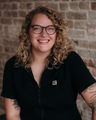Photo of Em Osborne, Registered Social Worker in Peterborough, ON