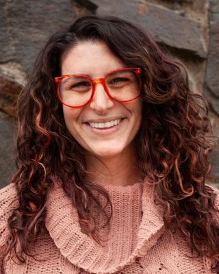 Photo of Laura Solomon, Associate Clinical Social Worker, ASW
