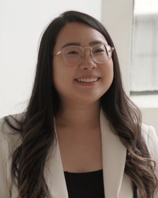 Photo of Ariette Hung, Registered Psychotherapist (Qualifying), MDiv, RP(Q)