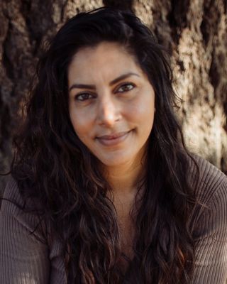 Photo of Aziza Ahmed, Clinical Social Work/Therapist in Duncan, BC