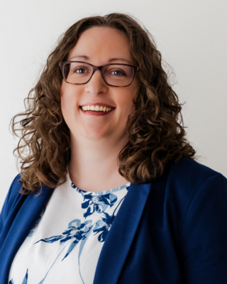 Photo of Jennifer Virtue - Jennifer Virtue - Anxiety, Self-Esteem & Grief, Registered Psychotherapist (Qualifying), HBA, MACP