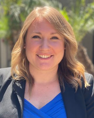 Photo of Julia McMullen Kharkar, Clinical Social Work/Therapist, LCSW