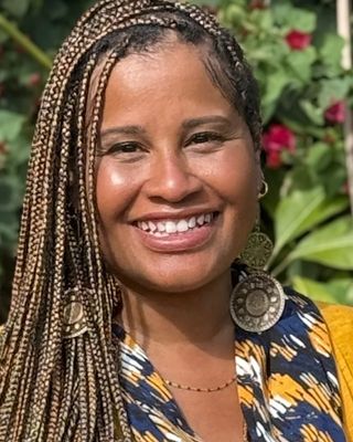 Photo of Roni Patterson, Counselor, LMHC, EdM, MA