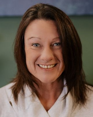 Photo of Angi Chasensky, Licensed Professional Counselor in Bloomington, IL