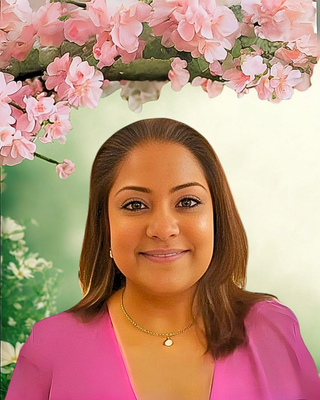 Photo of Dr Zara Kanji, Psychologist, PsychD, HCPC - Couns. Psych.