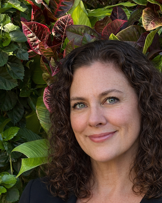 Photo of Julie Parker, Clinical Social Work/Therapist, LICSW