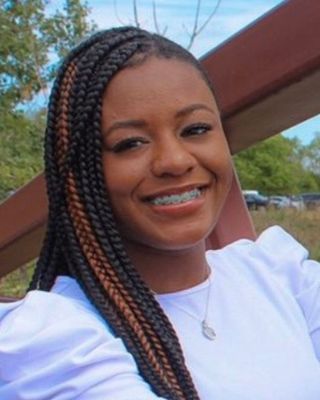Photo of Yasmin Muhammad, Pre-Licensed Professional
