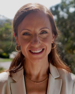 Photo of Dr Josie Sinni, Psychologist, PsyBA Endorsed