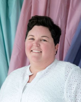 Photo of Heather Pierce, Marriage & Family Therapist, LMFT