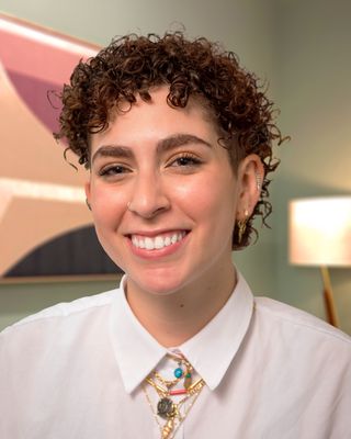 Photo of Nina Haskelson, Pre-Licensed Professional in New York, NY