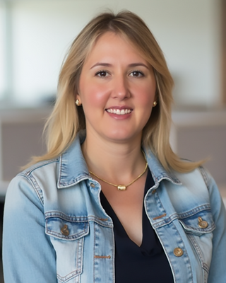 Photo of Heather Zeng, Licensed Professional Clinical Counselor, LPCC