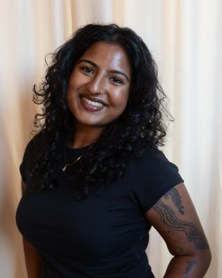 Photo of Akhila Appadurai, Registered Psychotherapist (Qualifying), BSc, MEd